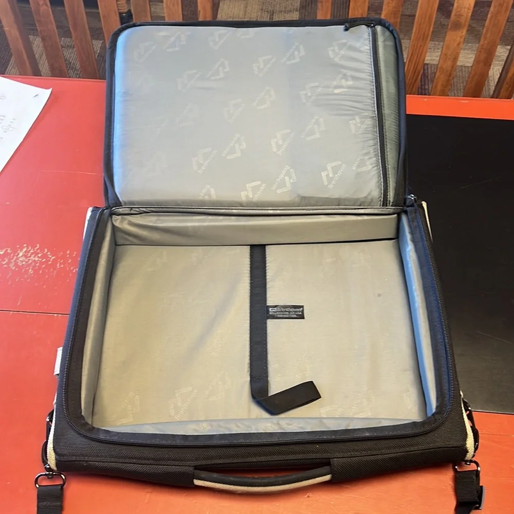 Brenthaven Laptop Briefcase Bag. Over the shoulder black and gray.